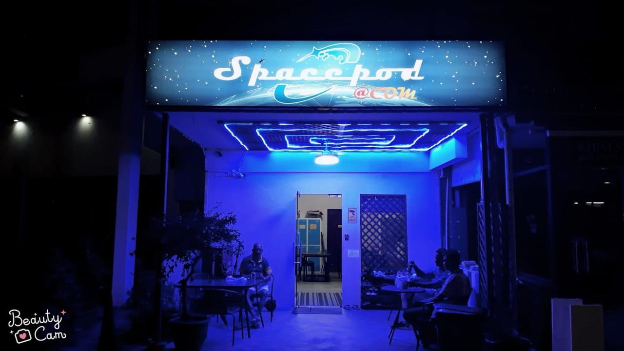 Spacepod@Com Singapur Exterior foto